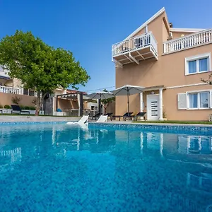 https://apartments-panorama-novi-vinodolski.primorje-gorskikotar.com